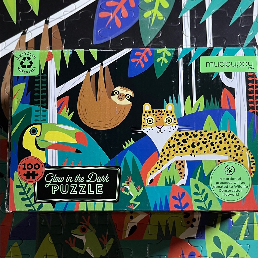 🧩 100 piece Mudpuppy Glow in the Dark “Rainforest” puzzle for kids 5+. Complete